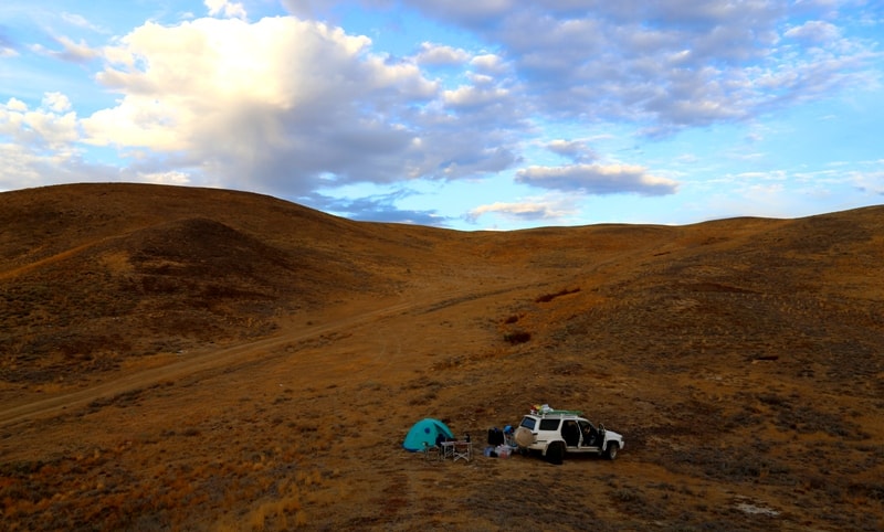 Tourist camp 150 meters from the cave of Imankara.  Western slope exposure.