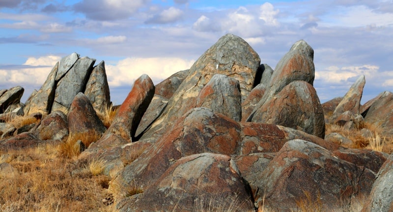 Wild stones of Karasu.