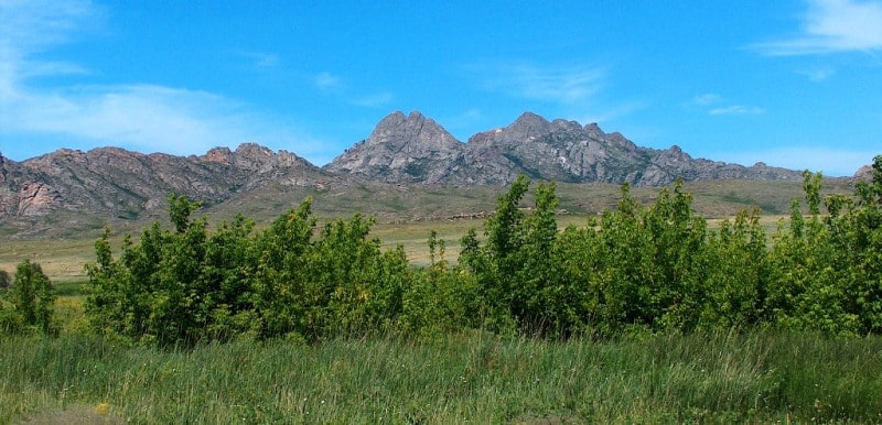 Granite massif Aiyrtau.