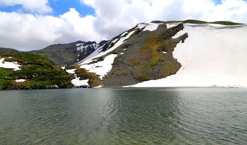 Natural sights of the Kholzun ridge.