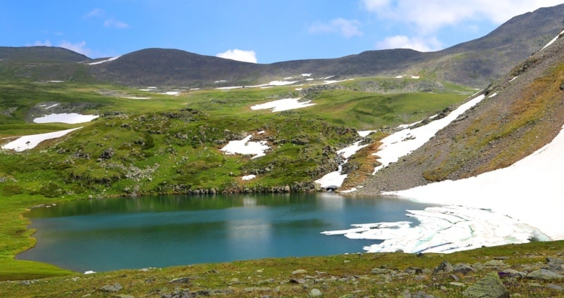 Natural sights of the Kholzun ridge.