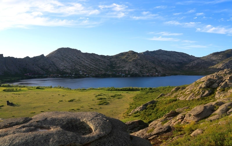 Tortkara Lake and environs.