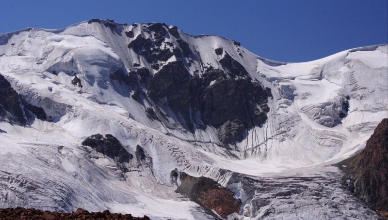 Glaciers in the gorge of Middle Talgar.