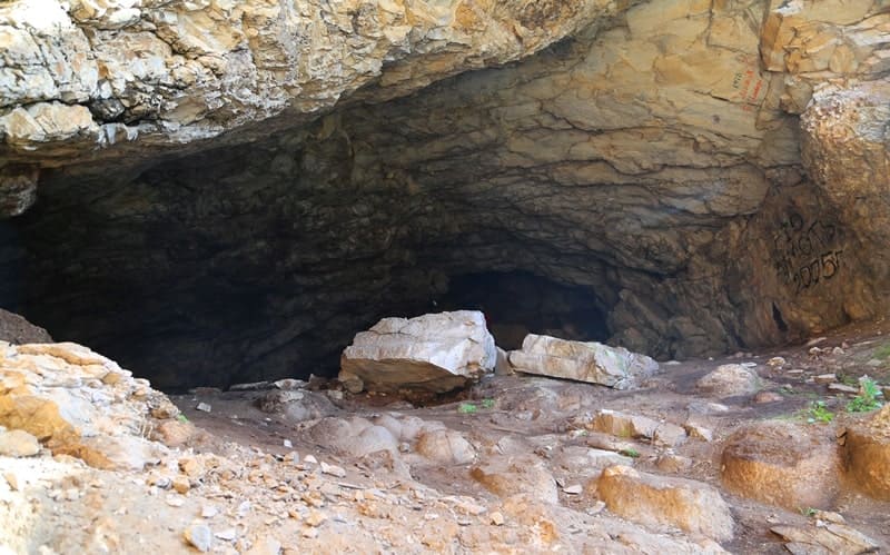 The rock massif in which the cave is formed is part of the Ulken-Aktau Ridge.