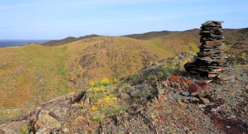 The Kulzhabasy Mountains are of interest to tourists and researchers.