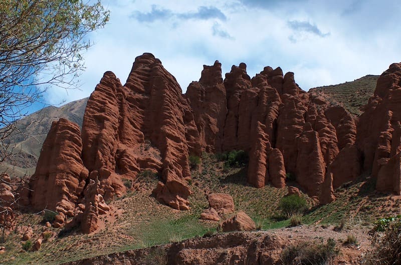 Valley Zhaman uy.