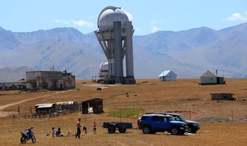 Observatory on the Asy plateau.