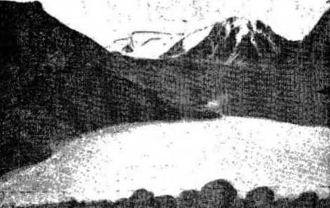 Озеро Аккуль. На заднем плане ледник Пальгова. Фотография Г. А. Авсюка.