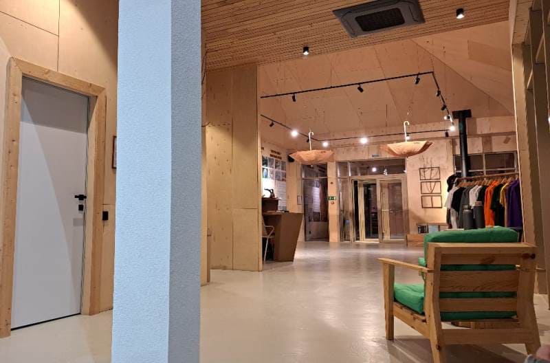 Интерьер визит-центра «Алтын-Емель Западный».