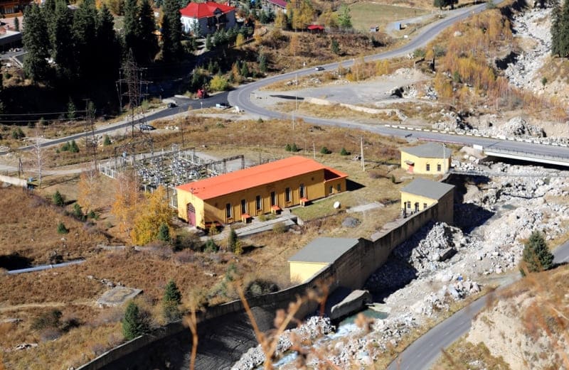 Здание Алматинской Первой ГЭС.