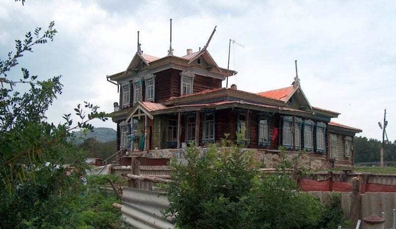  Forester's house in Karkaraly Nature Park.