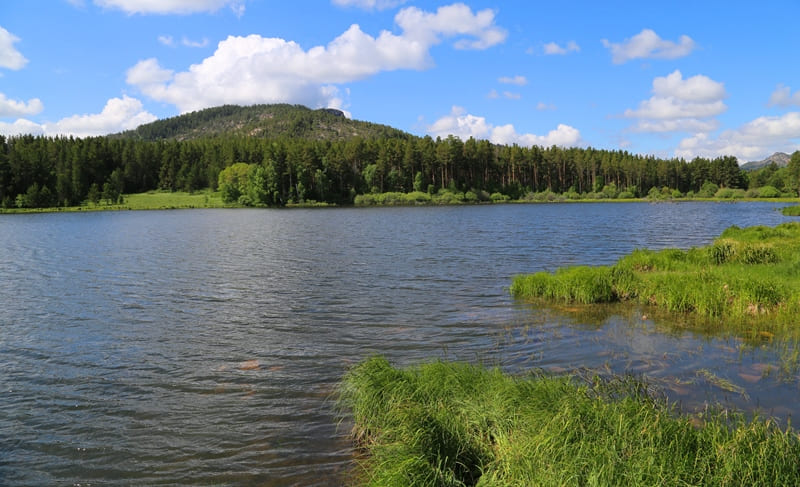 Length of lake is 570 meters from southwest to northeast, greatest width in central part of lake is 276 meters, area of lake reaches 11,695 square meters, length of coastline is 1,624.14 meters.