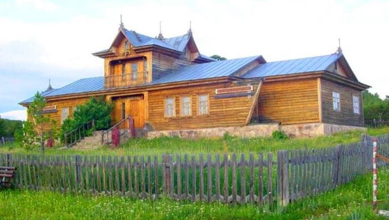 Two-story wooden building consists of two exhibition halls – one for flora and one for fauna of Karkaraly region.