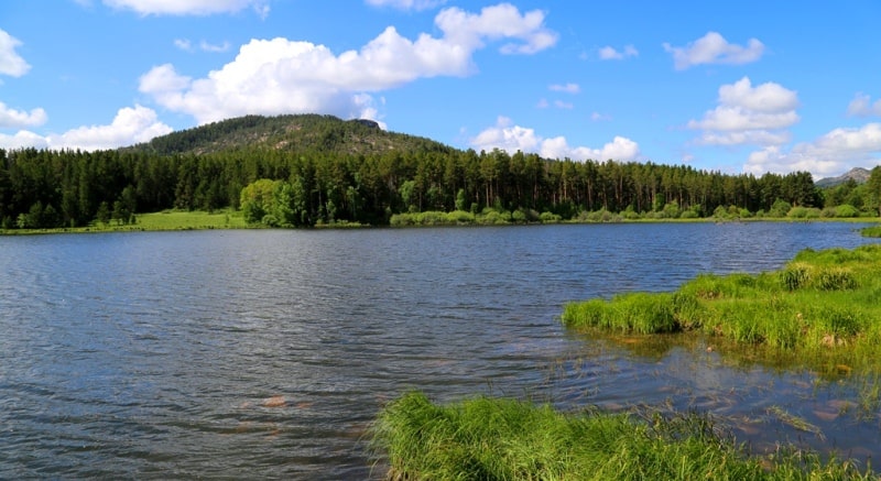 Komsomol peak in Karkaraly park and environs.