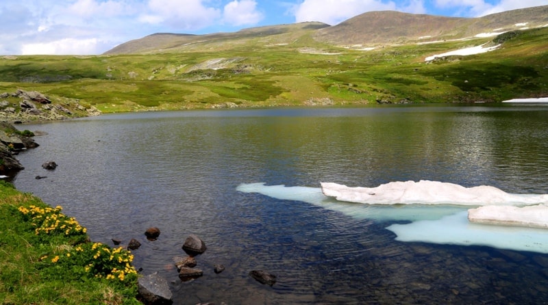 Fourth Kholzun Lake and environs.