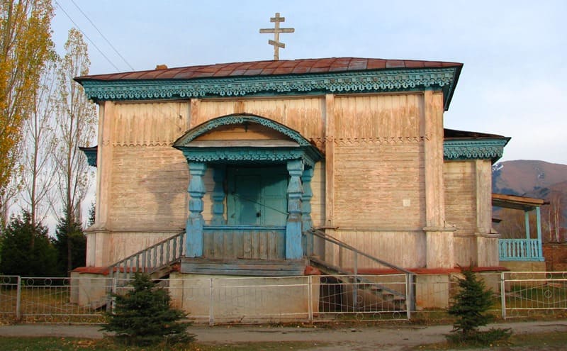 This is what the church looked like before restoration. 2005. Photograph by Alexander Petrov.