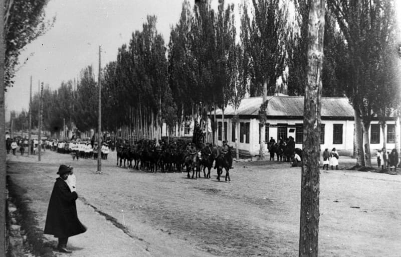 Улица в Пржевальске. Около 1930-го г. Неизвестный фотограф.