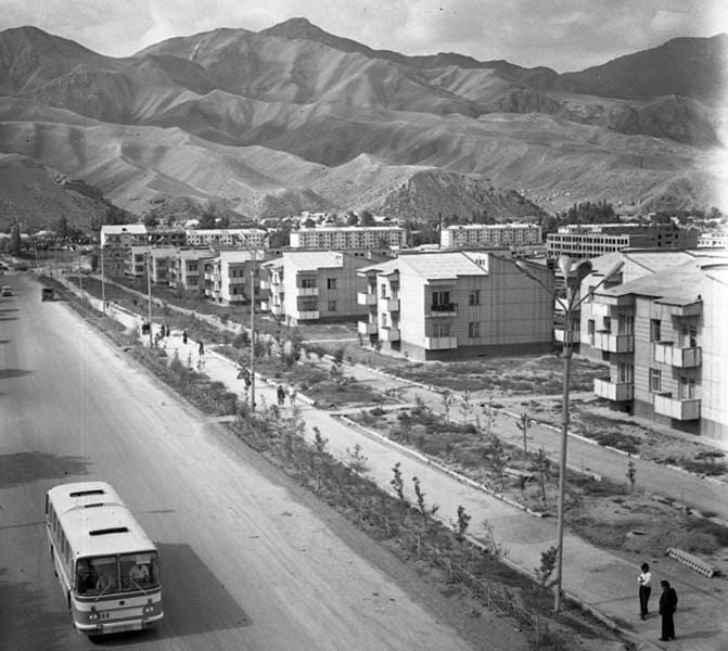 Naryn City. Moskovskaya Street. 1976. Photographer unknown.