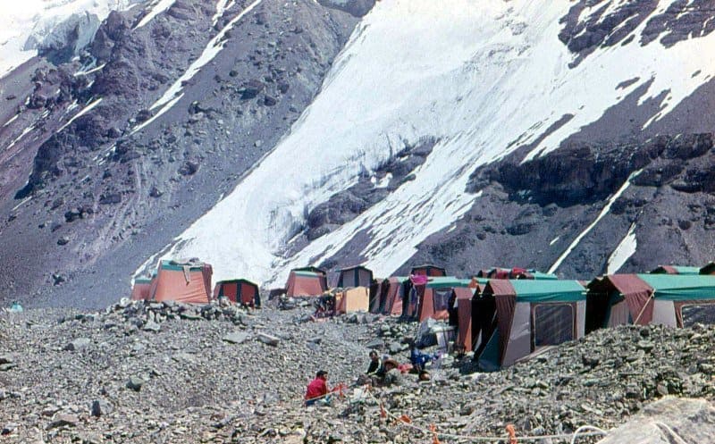 Mountaineering camp "MAL Khan-Tengri" at the confluence of the South Inylchek and Zvezdochka glaciers. 1992. Photo by Alexander Petrov.