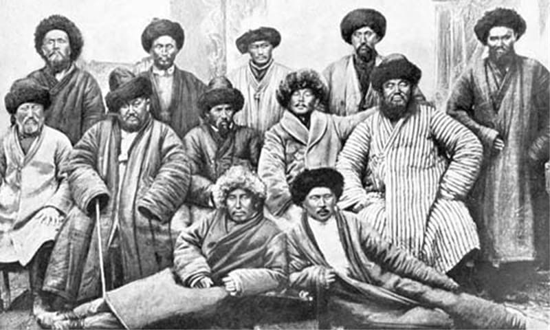 Добродушные пастухи: все киргизы.