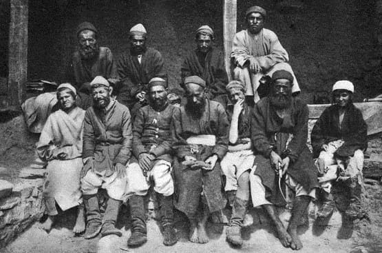 Группа ишкашимцев. Селение Рынд, 1902 год.