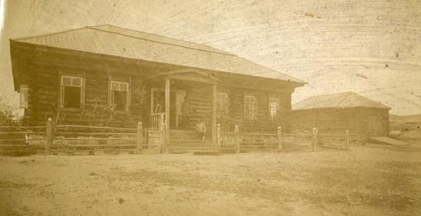 Н. Г. Катанаев. Баян-Аульское станичное правление. 1909 год.
