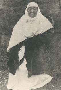 Младшая сестра Чокана Валиханова.