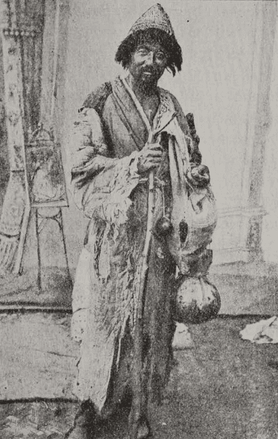 Dervish-kalandar. Samarkand. Photo from the late XIXth-early XXth century. Photographer unknown.