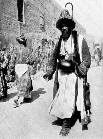 A wandering dervish in the Turkestan region, photograph from the early 20th century. Dervish (from the Persian "poor, beggar") is a Muslim ascetic, an adherent of Sufism, similar to a monk. They often led a nomadic lifestyle, traveling and living on alms. 1910.