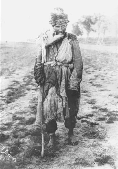 «Дервиш (Байгуш)». Фото П. А. Лейбина. Город Верный. Фотография из журнала "Русский Туркестан".