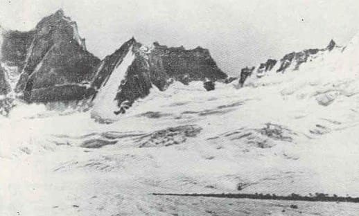 Zeravshan Glacier (firn zone). Photo from N.G. Konkin's book "Lev Konstantinovich Davydov." 1993.