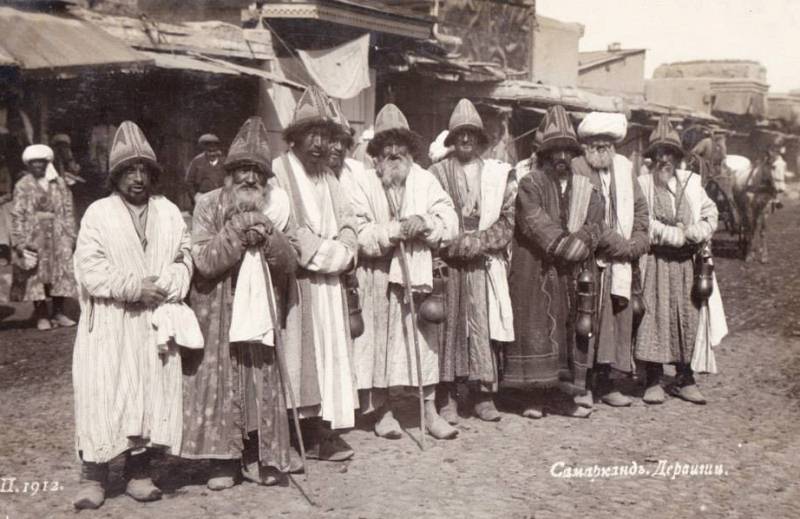 Community of dervishes-qalandar. Samarkand. The beginning of the XX century.