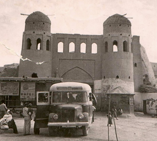 Bagcha-Darvaza a gate. 