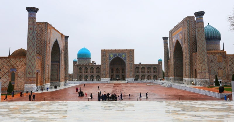 Панорама площади Регистан.