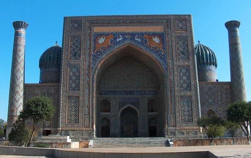 The XVIIth-century Sherdor Madrasah, located at an altitude of 721 meters above sea level, is located in the eastern part of Registan Square, in the western part of Islam Karimov Square in the city of Smarakand. 