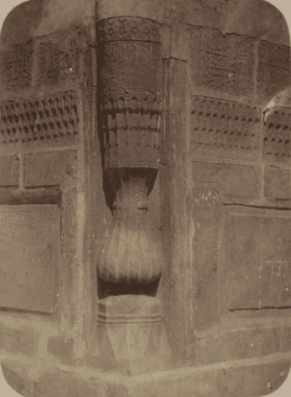 Tillya-Kari Madrasah. Inner courtyard (west side). Base of the column.