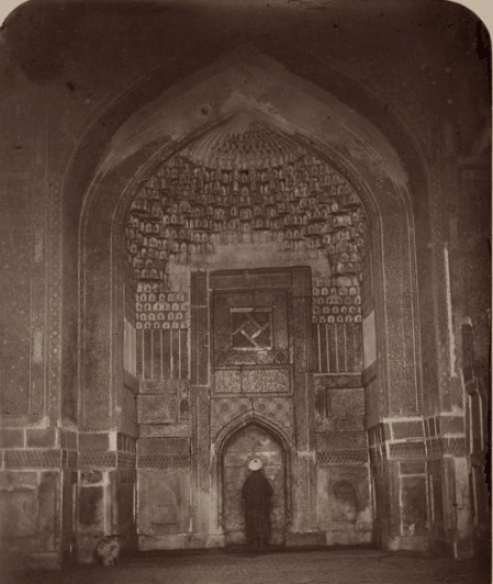 Madrasah Tillya-Kari. Turkestan album.