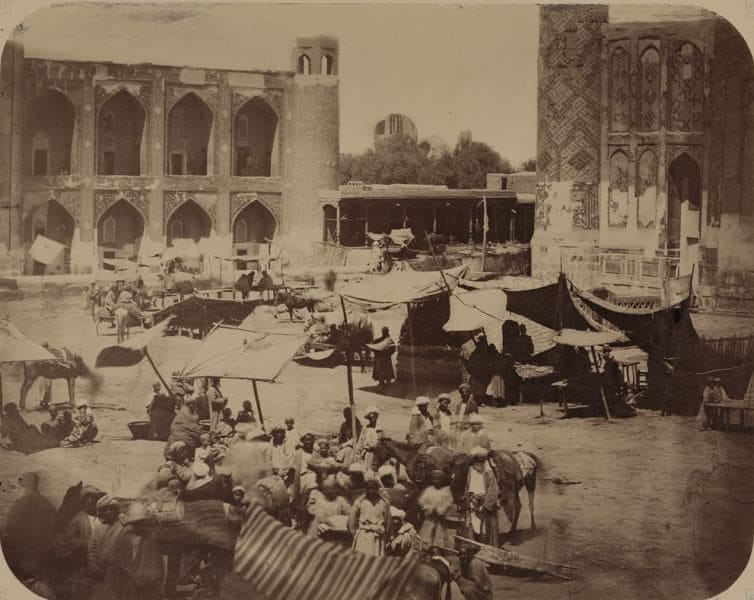Samarkand. Market square between three madrasahs (Registan). Turkestan Album.