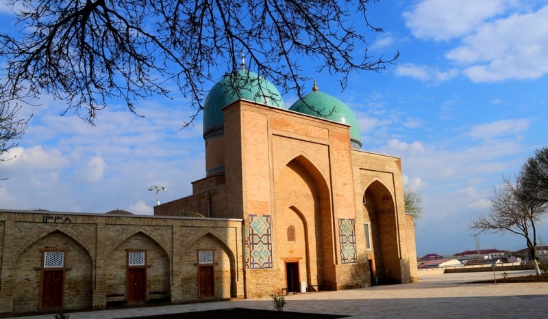 Kok Gumbaz mosque in Shakhrisabz.