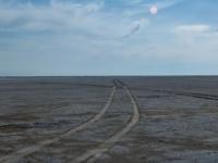Road to peninsula Barsa-Kelmes.