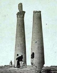 Minarets of Sauran. 1866 photo of Priorov.