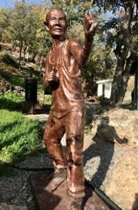 Скульптура повару дом отдыха Алтын-Булак.