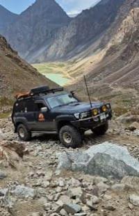 Ascent to Djuku Pass from gorge of same name. Travel of Lyudmila Kempel in August 2025.