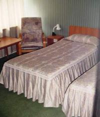 Twin room.